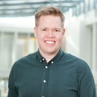 Lukas Bach