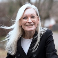 Elke Grothues