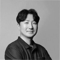 EUNWOO LEE