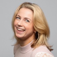 Julie Warner