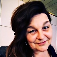 Yvonne Giacomazzi