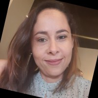 Aline Vitaliana Bites Leão