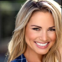 Anna Powell