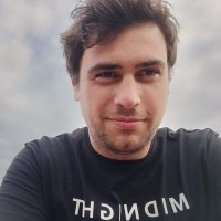 Руслан Николаев