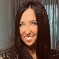 Holly R.