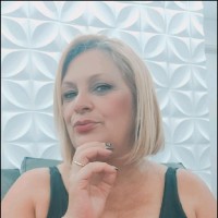 Vania Cristina dos Santos