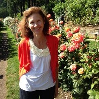 Lorri Mastic
