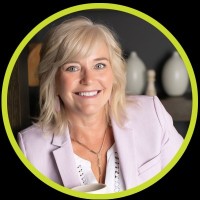 Kelly Venable ⏱️Kelly Venable ⏱️ is an Influencer