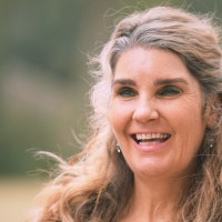 Jennifer Rowe
