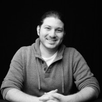 Levent Tüker