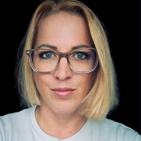 Dóra László