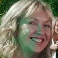 Julie Rhodes