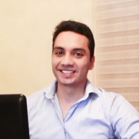 Roberto Calderón