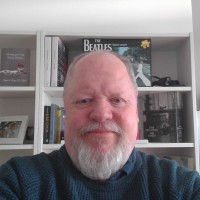 Robert Shields