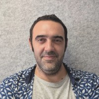 Matias White Varau