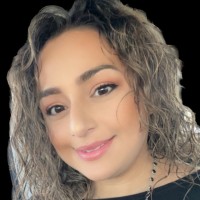 Rebecca Escobar Flores