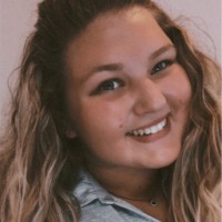 Sydni Holt