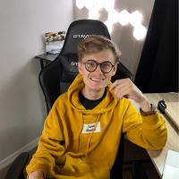 Dustin L