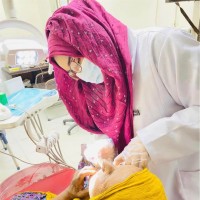 Dr Amber Faryal