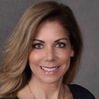 Caroline (Casinelli) Robinson