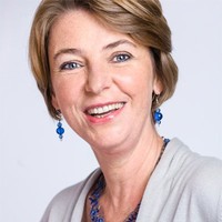 Christine Leonard