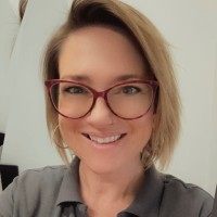 Amanda Earnshaw