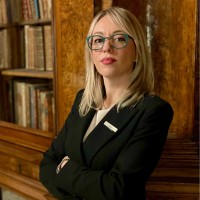 Laura Perrone