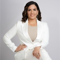 Jessica Campos ⚖️ Attorney-Turned-Wellness-Marketer