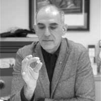 Yaniv Wolf
