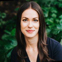Dr Holly Rominov