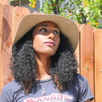 Amber Rhodes, Mha, Mba