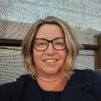 Clare Mullen