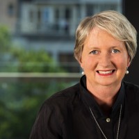 Lyn Longmuir