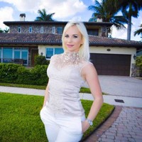 Maria D Nunez