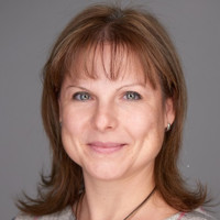Zsuzsa Jencsel