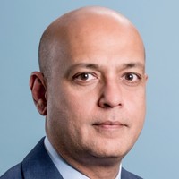 Vaqar Zuberi, Cfa