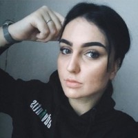 Julia T.