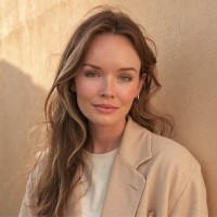 Leigh Fox