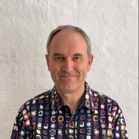 Dr. Martin Neubauer