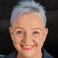 Shirley Murray