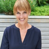 Caroline Simon