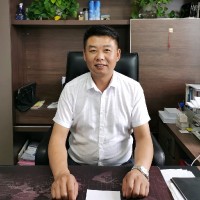 李光飞