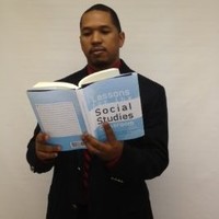 Dr. Michael Lazarus