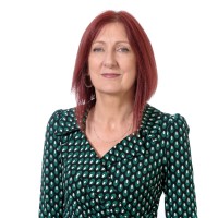 Karen Leslie