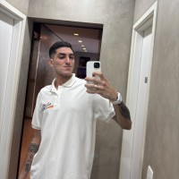 Gustavo R.