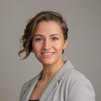 Amy Johnson, Mba