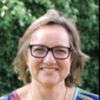 Helle Stuart