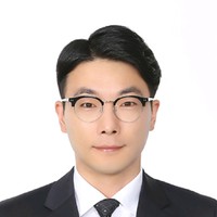 HYUNJONG LEE