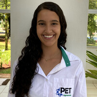 Lívia Cozadi Alvarenga Silva