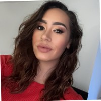 Elliese E.